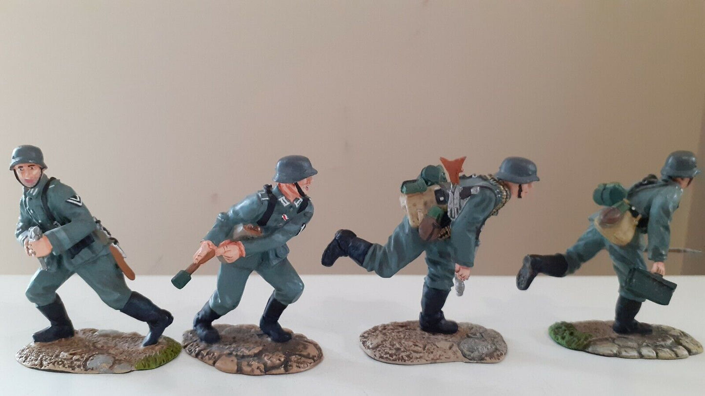 Britains conte ww2 wwii-007 German infantry frontal attack d-day boxed 1:32