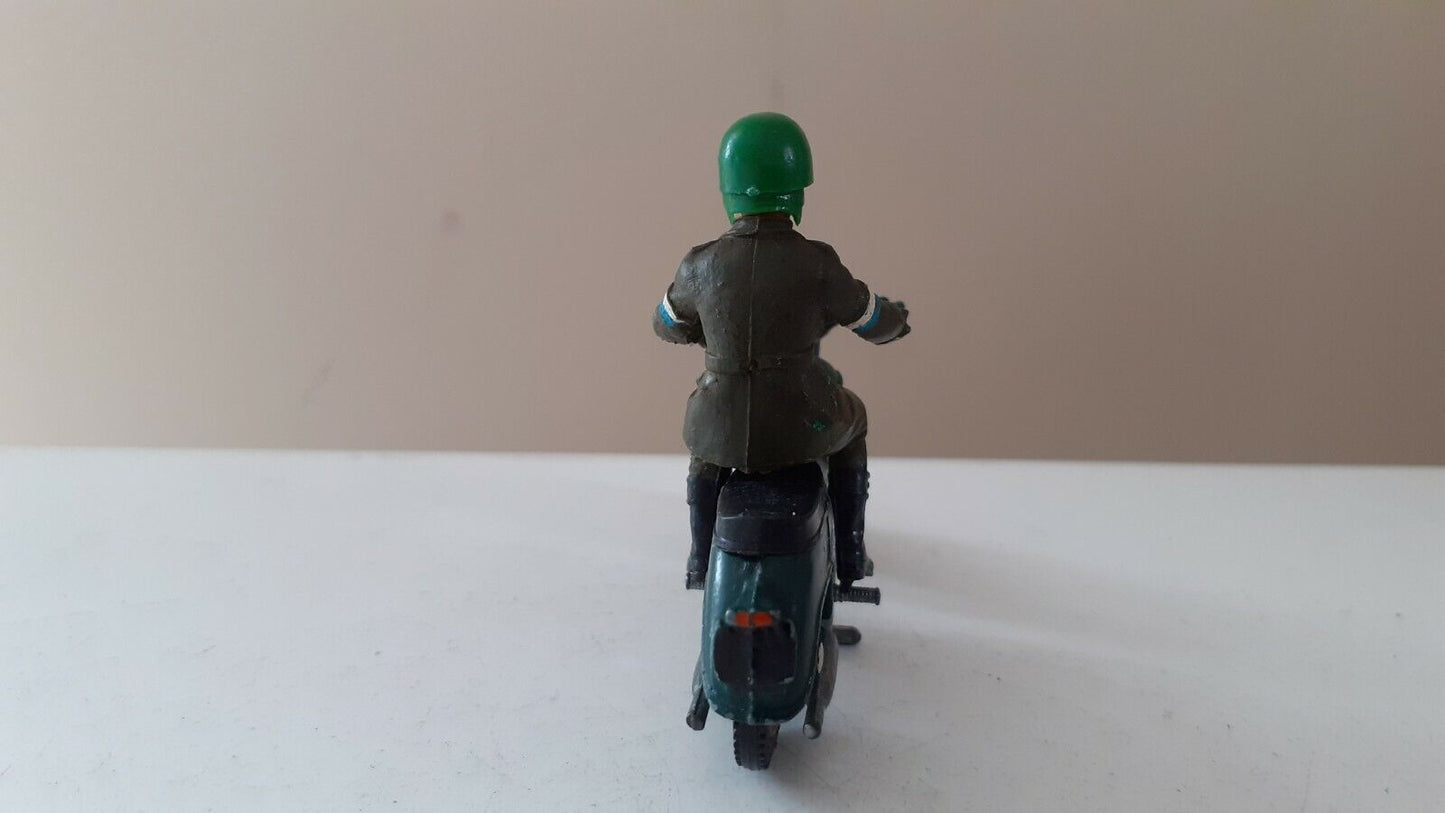Britains deetail ww2 British dispatch rider 1:32 metal bike plastic figures