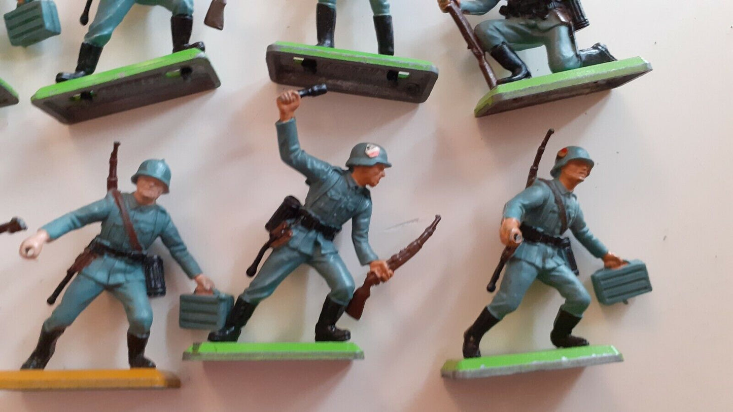 Britains deetail ww2 German infantry 1970s 1:32  b2