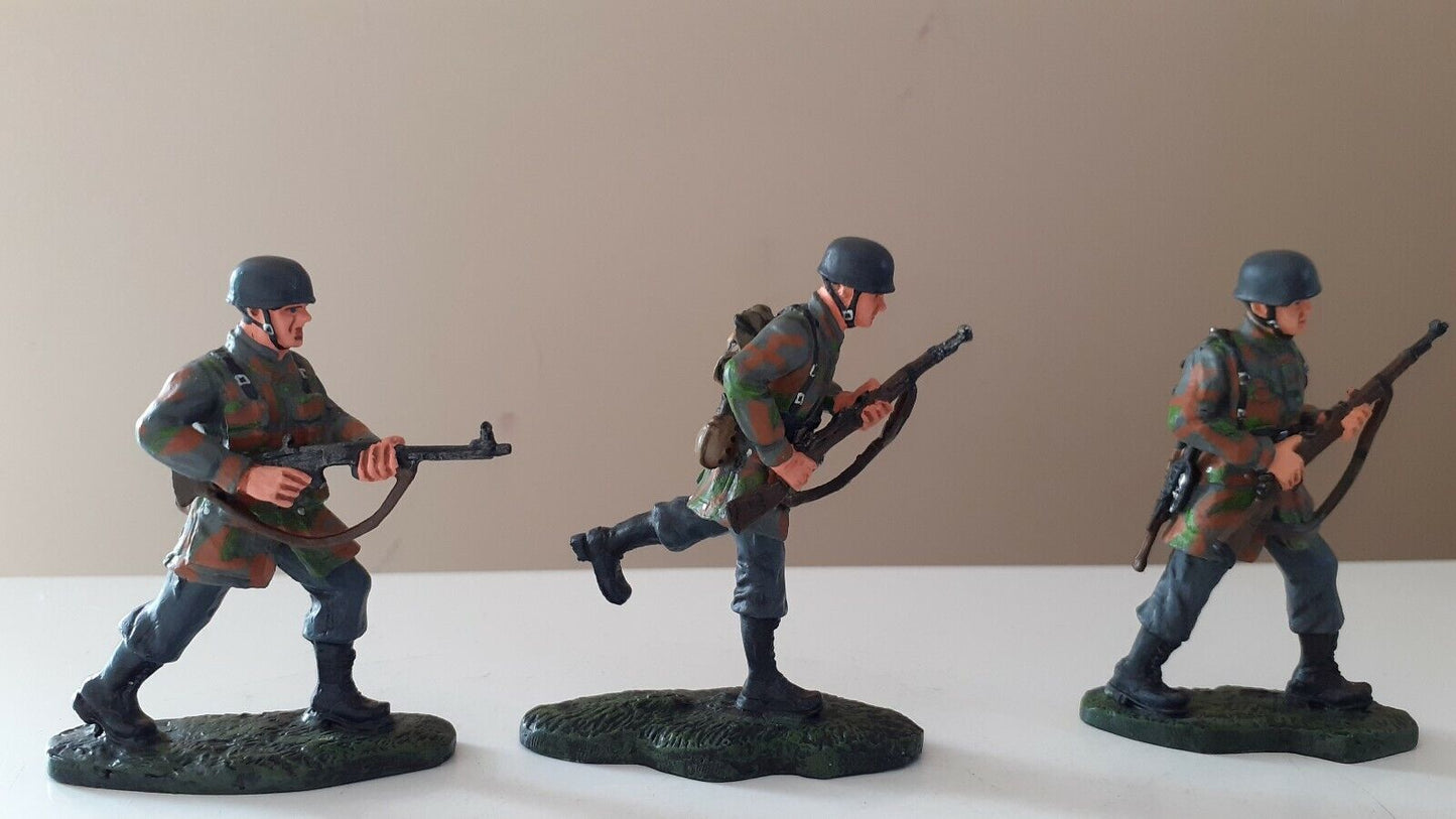 Britains 17458 ww2 d-day German paratroopers fallschirmjaeger boxed