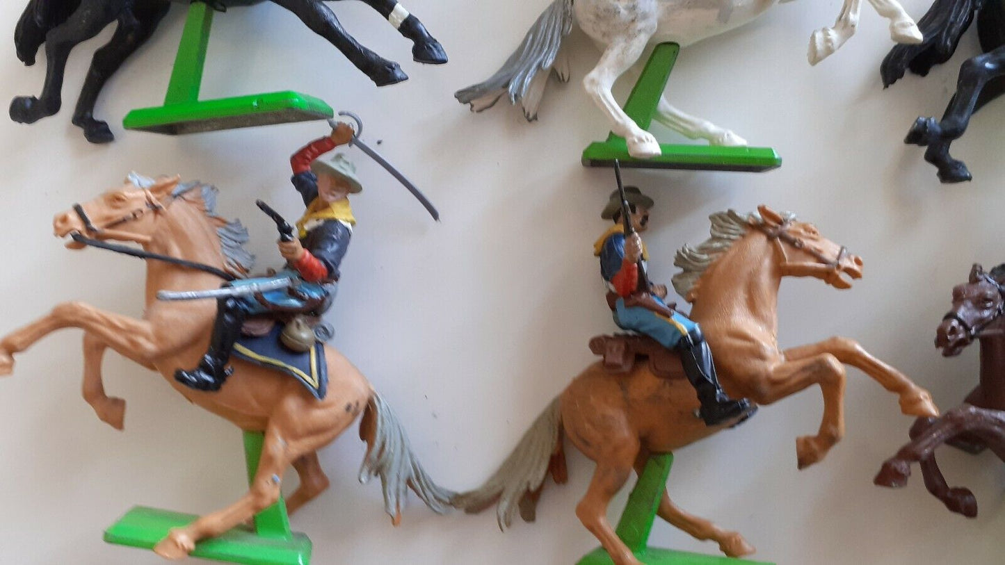 Britains deetail wild west 7th cavalry 1970s 1:32  b1