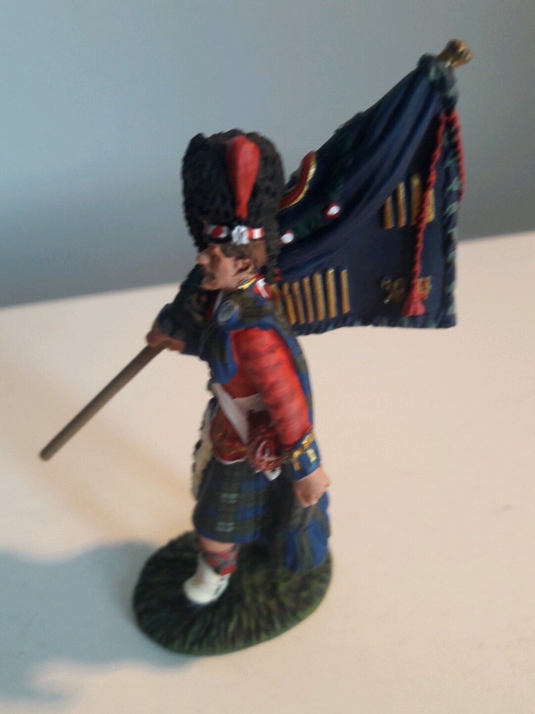 Britains ceremonial 10020 black watch colours highlanders 1:32 metal figures