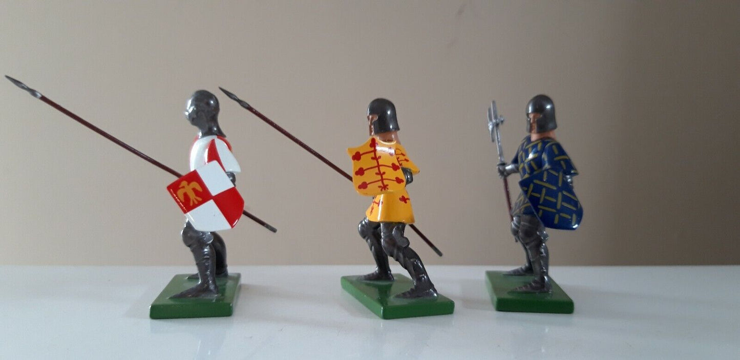 Britains knights agincourt tournament metal men at arms archers