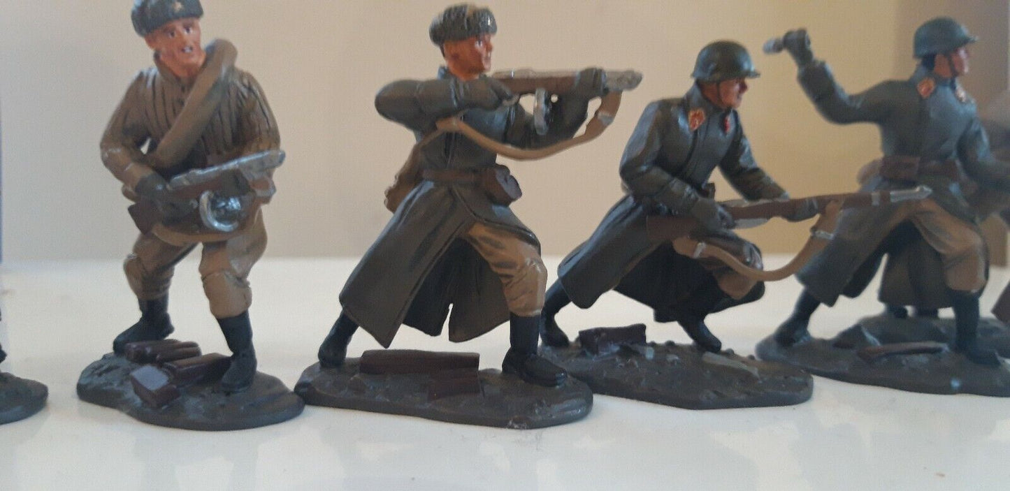 Britains ww2 stalingrad Russian rifle squad boxed 17603