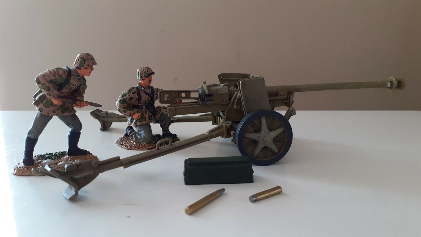 Conte ww2 wwii-032 German pak40 and crew 1:32 boxed metal