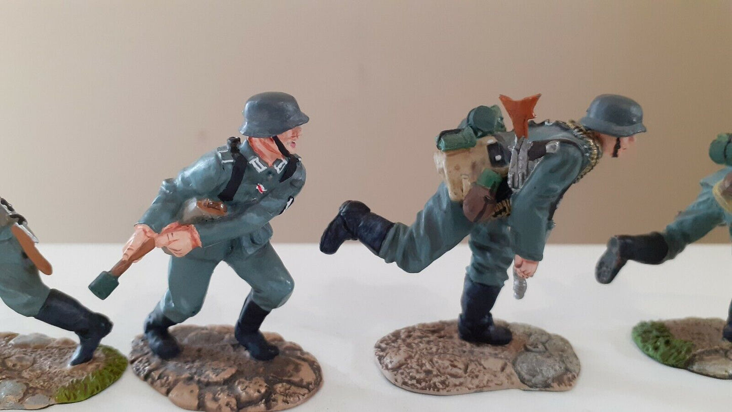 Britains conte ww2 wwii-007 German infantry frontal attack d-day boxed 1:32