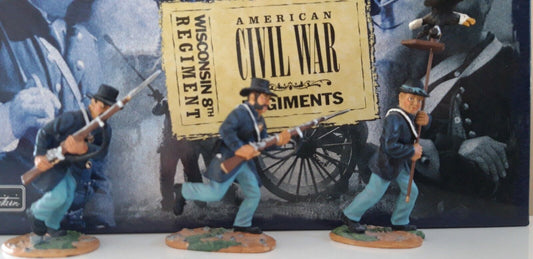 Britains 17377 acw union infantry 8th Wisconsin boxed