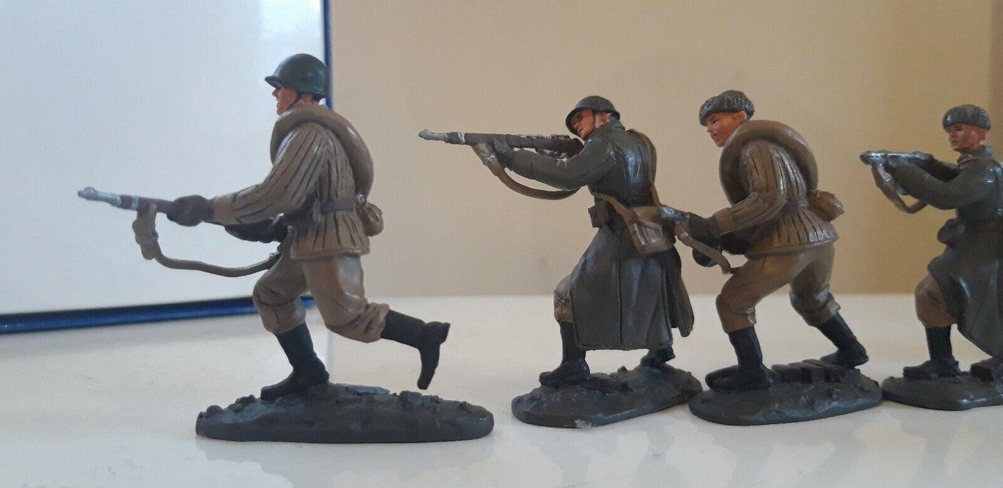 Britains ww2 stalingrad Russian rifle squad boxed 17603