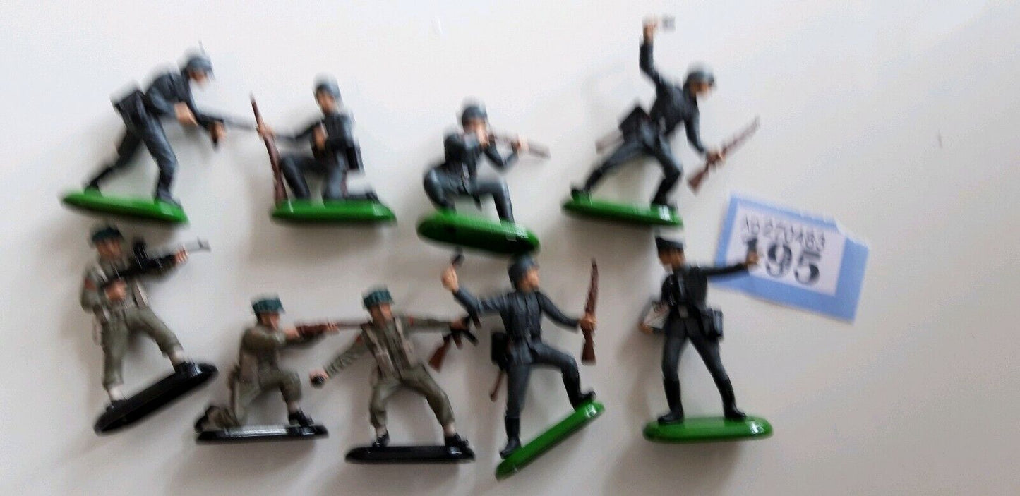 Britains deetail ww2 German British infantry 1:32  b1