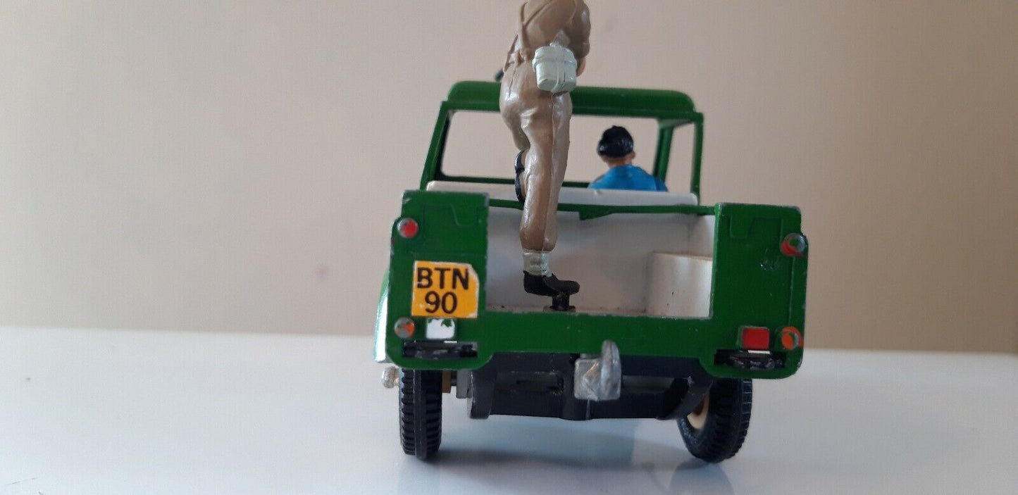 Britains deetail british army swb land rover usmc us sas  1970s  1:32