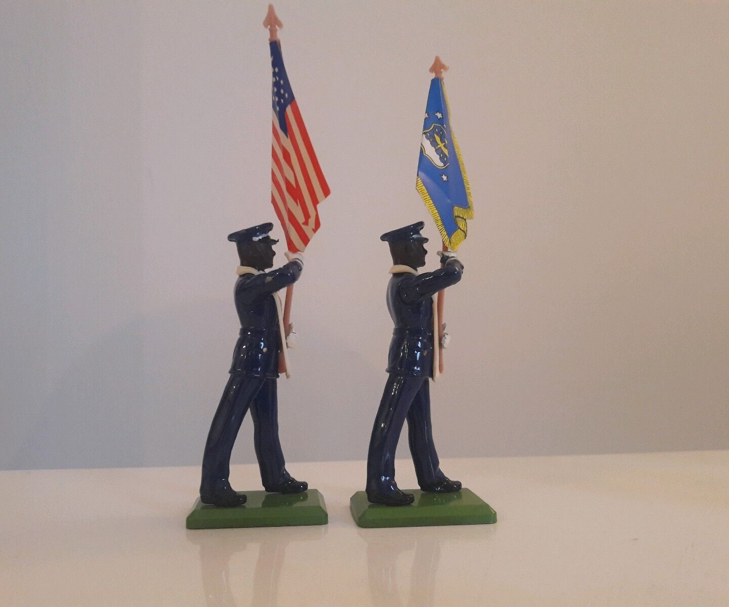 Britains ceremonial 2 us army air force colours stars and stripes 1:32 metal