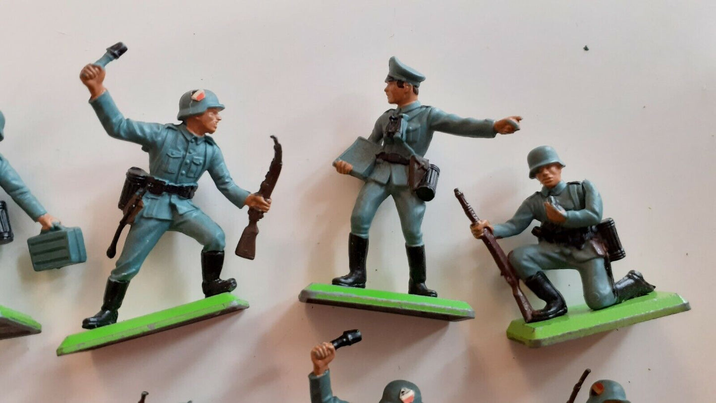 Britains deetail ww2 German infantry 1970s 1:32  b2