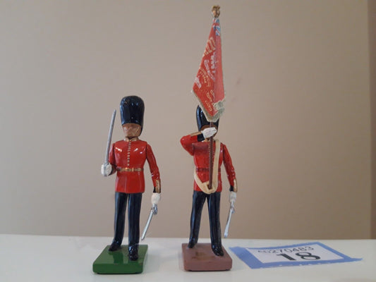 Britains ceremonial scots grenadier guards  1:32 metal figures b1