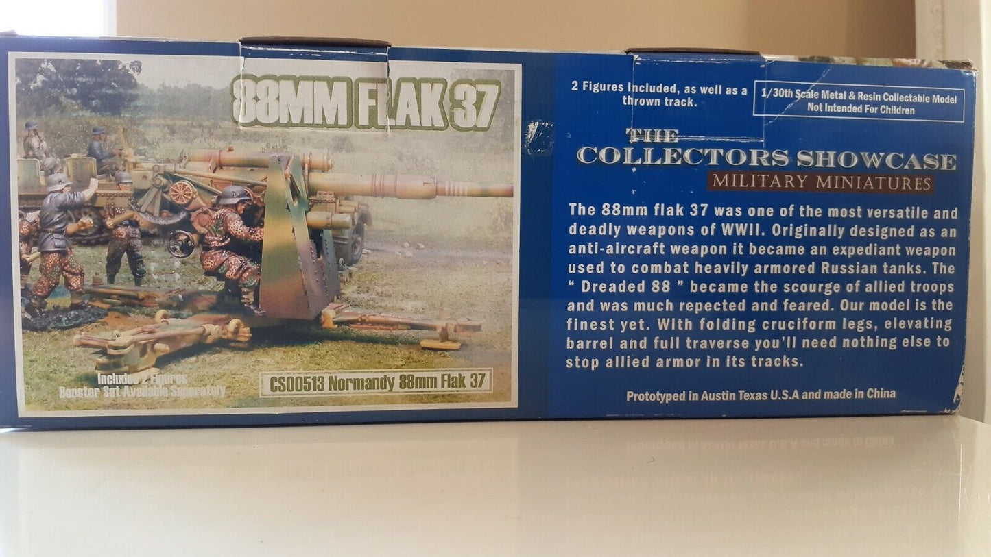 The collectors showcase ww2  German 88mm flak 37 crew boxed cs00513 1:30