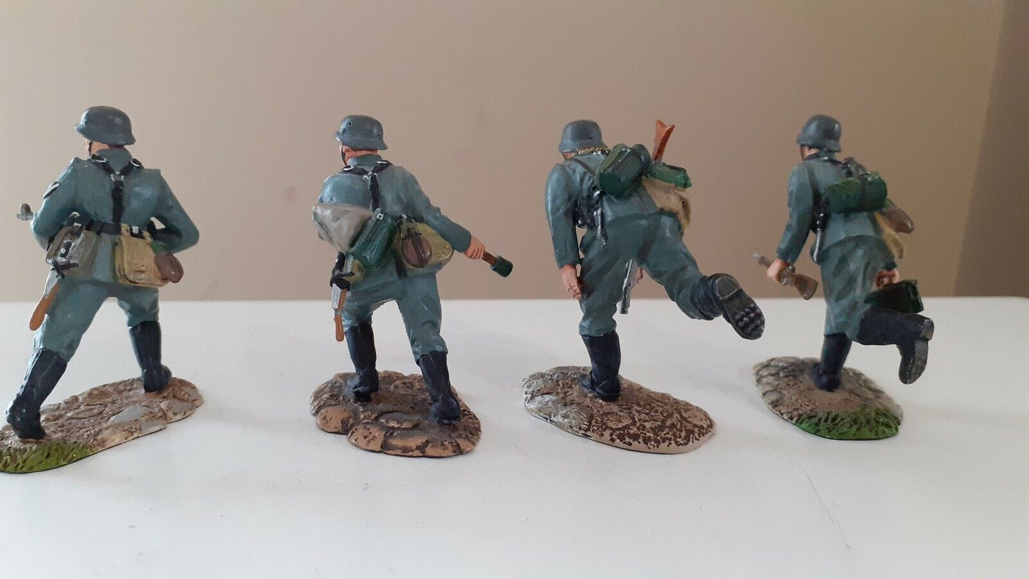 Britains conte ww2 wwii-007 German infantry frontal attack d-day boxed 1:32