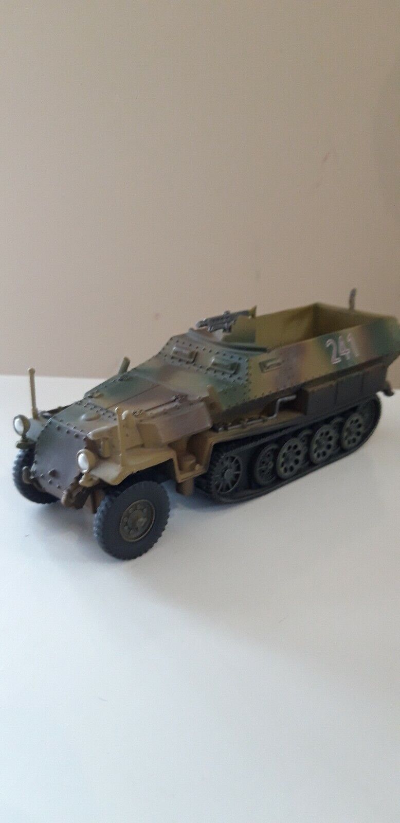 Britains 17498 ww2 German halftrack hanomag boxed 1:32