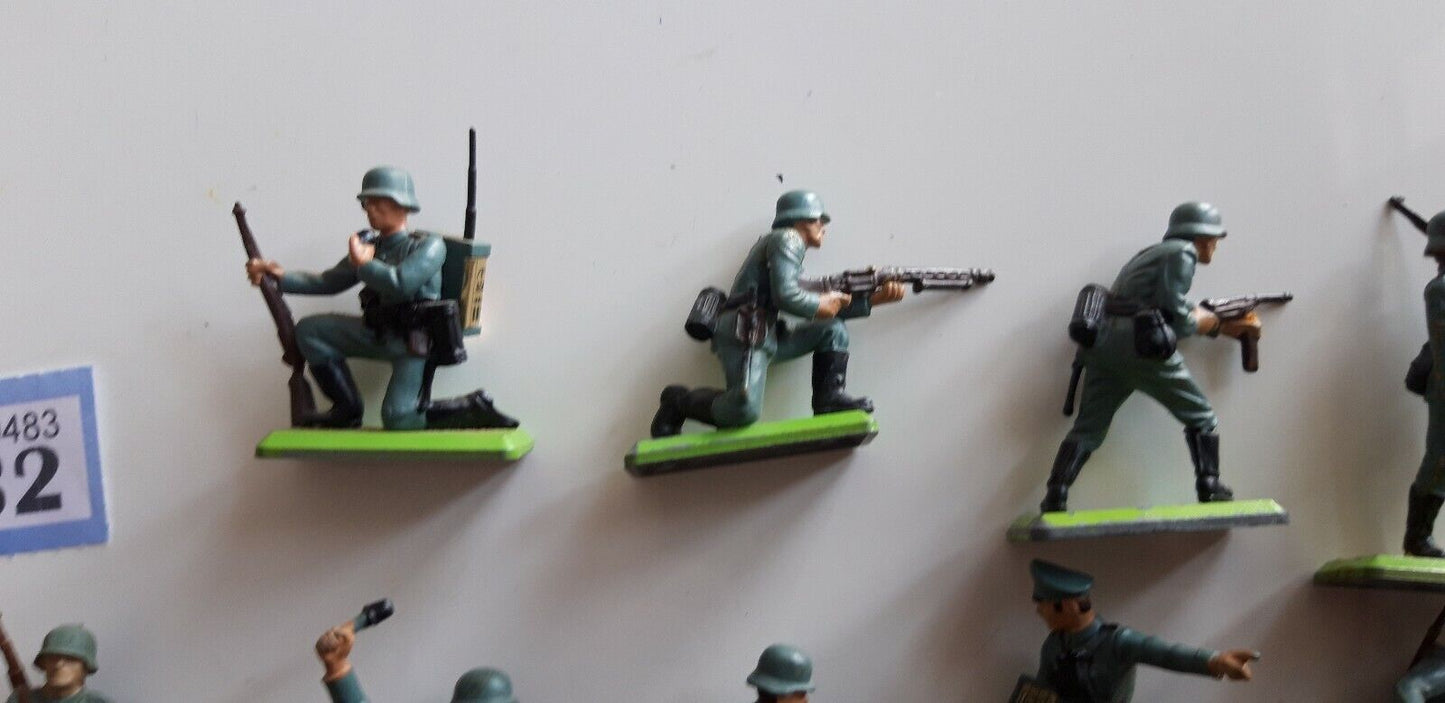 Britains deetail ww2 germans infantry 1970s  1:32  b2