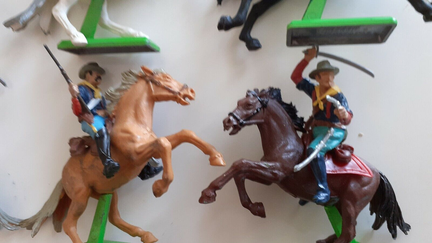 Britains deetail wild west 7th cavalry 1970s 1:32  b1