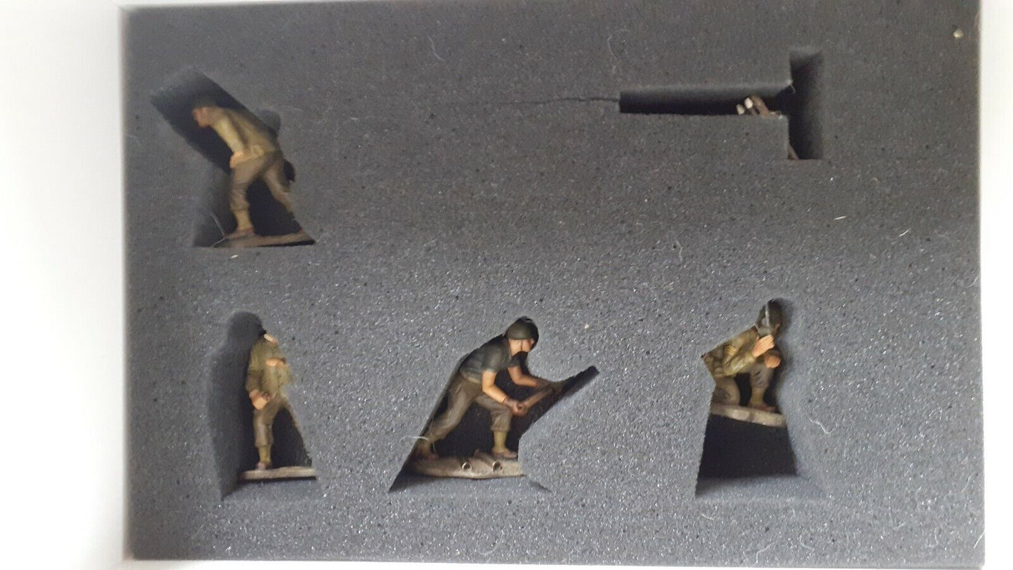 Britains 17459 ww2 us 105mm howitzer and crew boxed 1:32