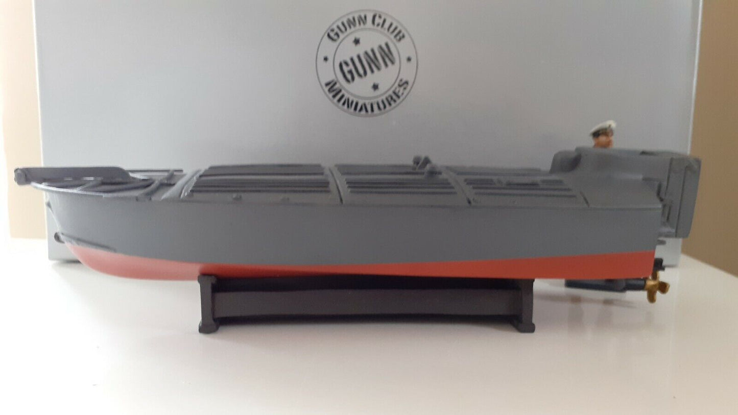 THOMAS GUNN KM001B WW2 GERMAN BARCHINO MOTOR BOAT,WITH KRIEGSMARINE FIGURE WW2