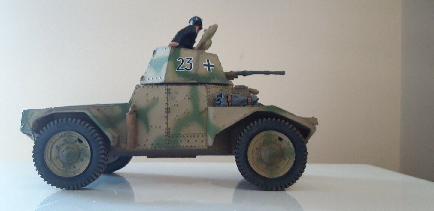 King & Country ww2 WSS1 German Panhard 178 Armoured Car panzer tank 1:30