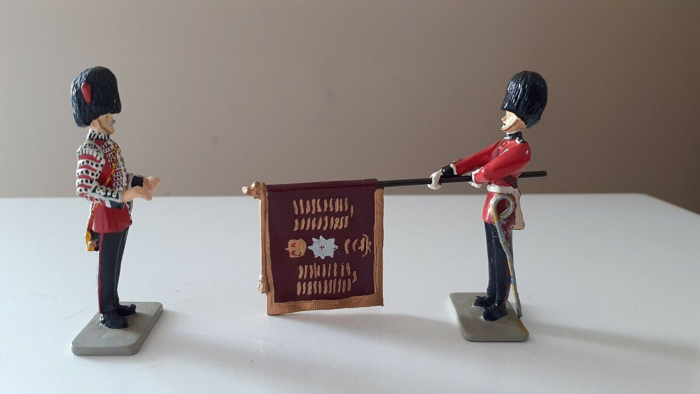 Britains ceremonial coldstream guards  1:32 metal figure buckingham palace 40112