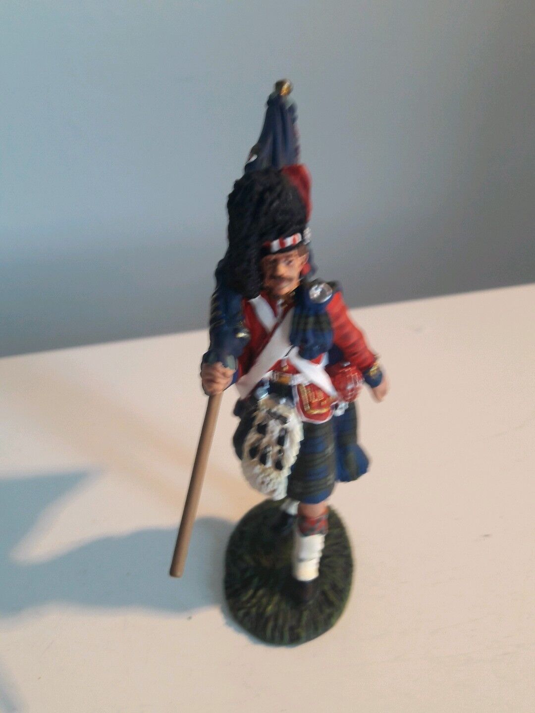 Britains ceremonial 10020 black watch colours highlanders 1:32 metal figures