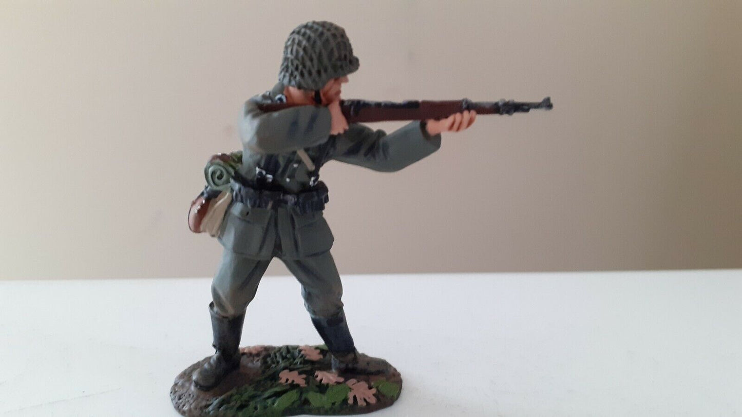 Britains ww2 17905 german infantry metal boxed b7