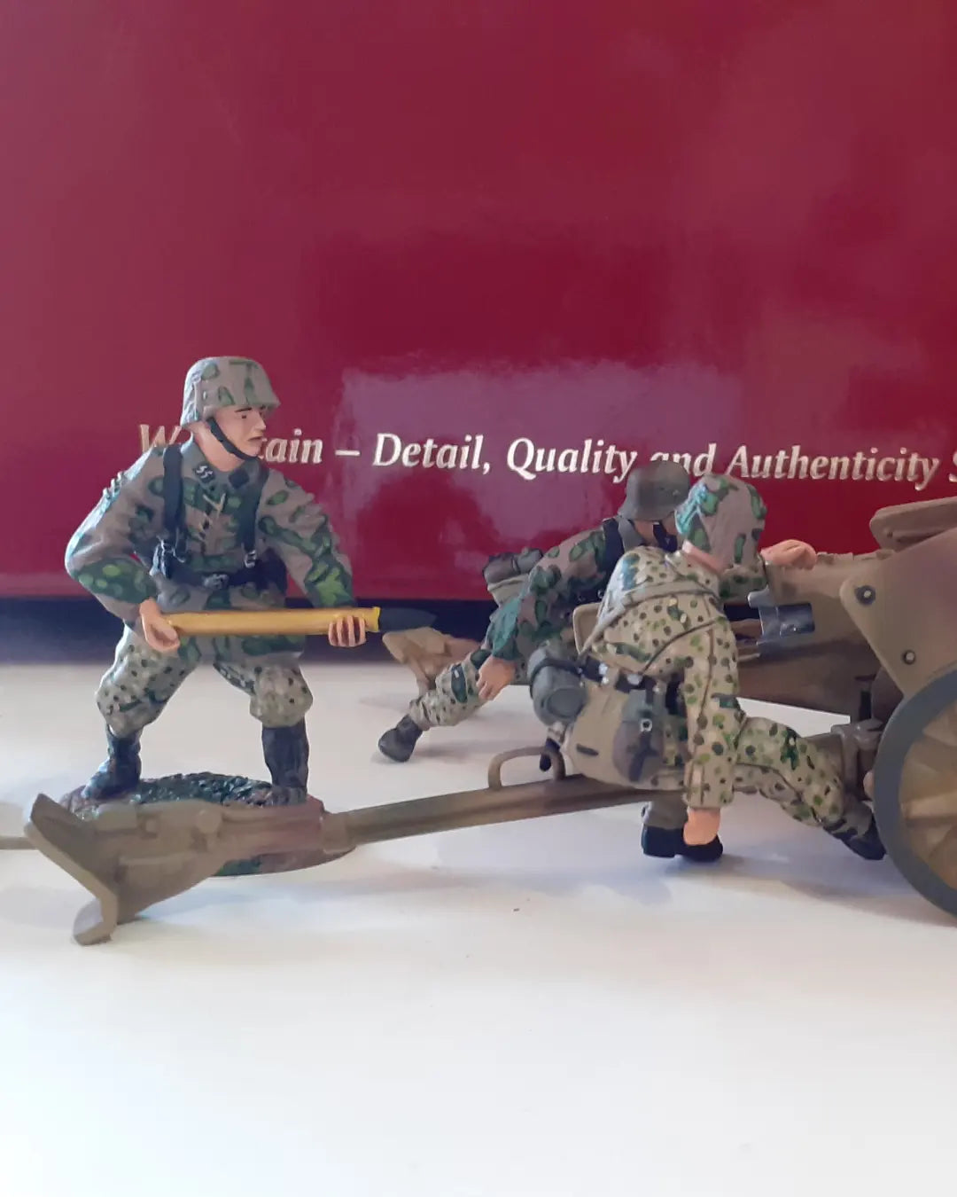 Britains 17659  ww2 German panzer pak 40 cannon crew